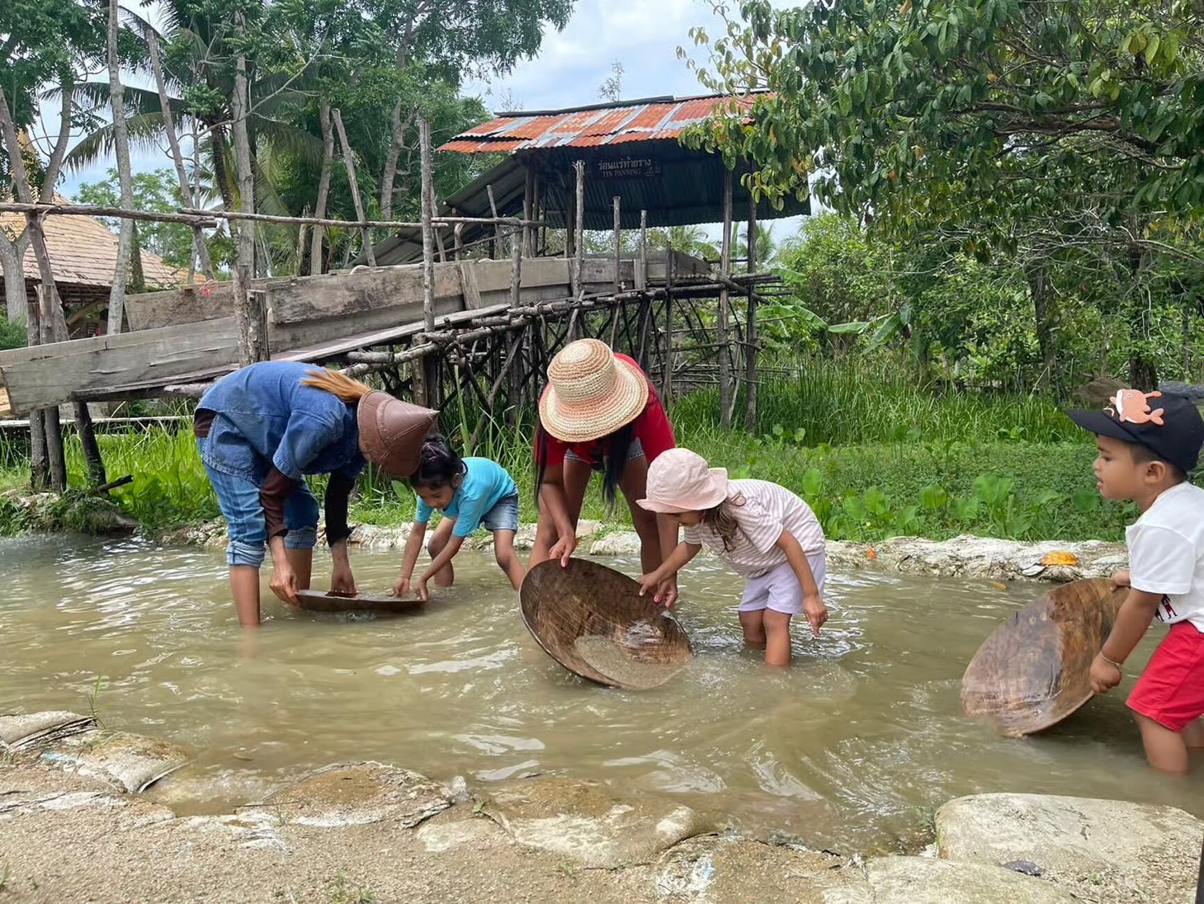 Property Image 1, Ship Image, BookMe Accommodation, Comfortable Stay, Affordable Prices.