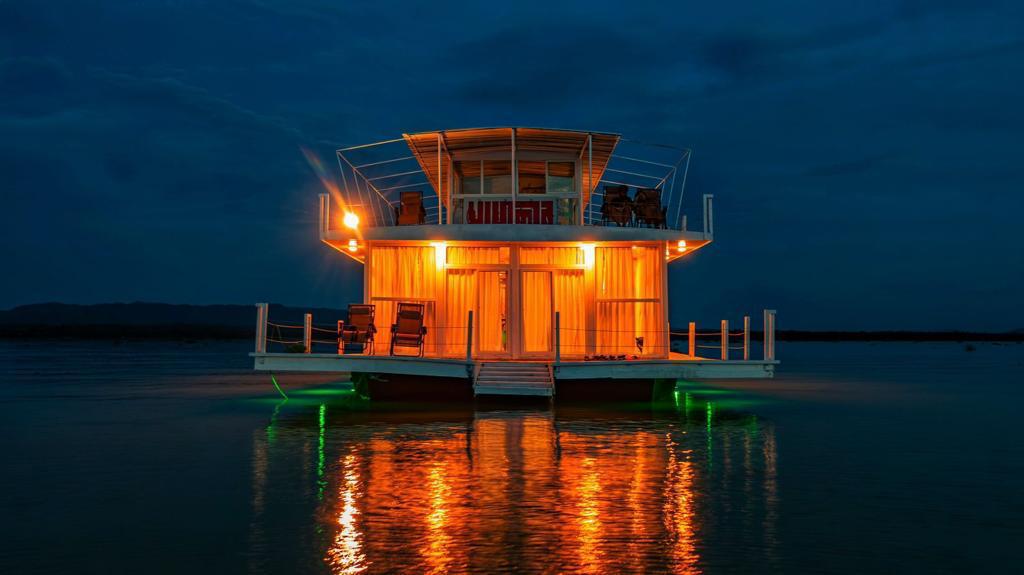 Property Image 13, Ship Image, BookMe Accommodation, Comfortable Stay, Affordable Prices.